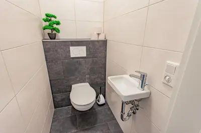 Ein Badezimmer in der Unterkunft Happy Aich 4 by Alpenidyll Apartments - b70303