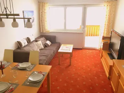 Ein Sitzbereich in der Unterkunft Obertauern Fewo Freya Top 4 by Kamper