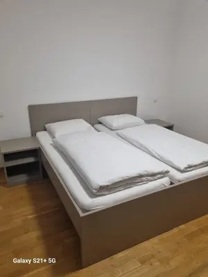 Ein Bett oder Betten in einem Zimmer der Unterkunft Ferienwohnung Maitschern