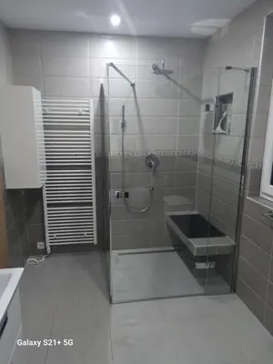 Ein Badezimmer in der Unterkunft Ferienwohnung Maitschern
