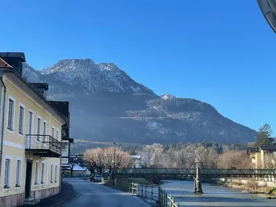 Ein allgemeiner Bergblick oder ein Berglick von der Ferienwohnung aus