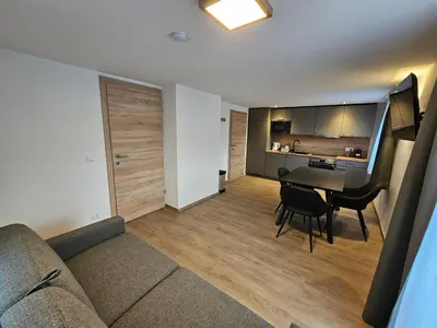 Ein Sitzbereich in der Unterkunft New, cozy retreat, 300 m to ski bus in Schladming Region