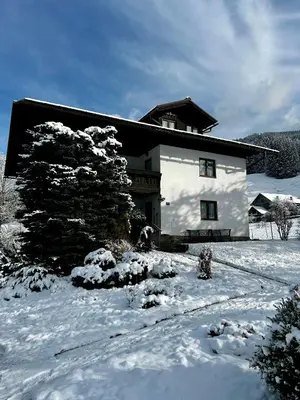 Neuhaus Apartments im Winter