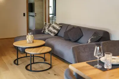 Ein Sitzbereich in der Unterkunft Alpenlodge Haus - SKIING resort