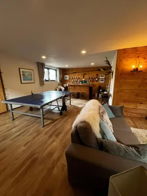 Ein Sitzbereich in der Unterkunft Luxury Guest House, Living Room, Kitchen and Games Room