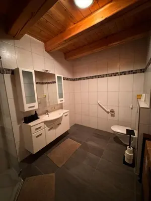 Ein Badezimmer in der Unterkunft Ferienwohnung in idyllischer Natur für bis zu 4 Personen in der Gemeinde Rutzenham - Bergern
