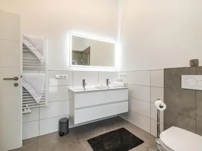 Ein Badezimmer in der Unterkunft Apartment Bergblick Deluxe by Interhome