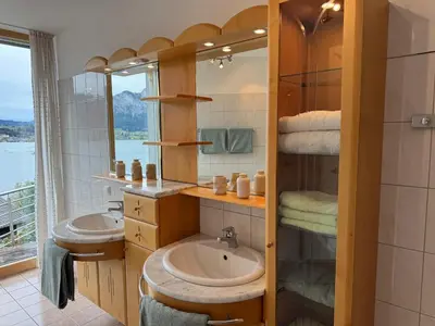 Ein Badezimmer in der Unterkunft Mondseepanorama