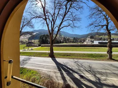 Ein allgemeiner Bergblick oder ein Berglick von der Ferienwohnung aus