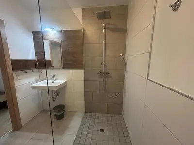 Ein Badezimmer in der Unterkunft FarawayHomes Aparthotel Krems