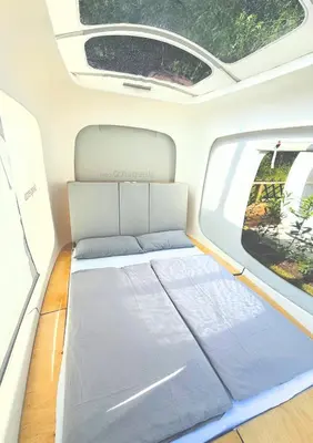 Ein Bett oder Betten in einem Zimmer der Unterkunft Schönster Seeblick am Mondsee - Cubes - SELF CHECK-IN