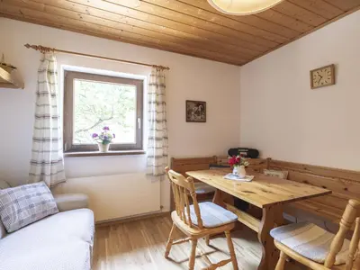 Ein Sitzbereich in der Unterkunft Apartment Appartement 1 by Interhome
