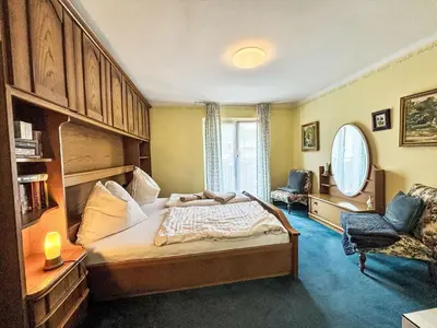 Ein Bett oder Betten in einem Zimmer der Unterkunft Holiday Home Haus Sophie by Interhome