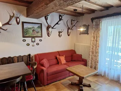Ein Sitzbereich in der Unterkunft Haus Hillbrand