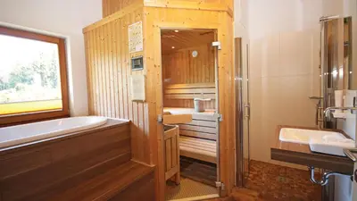 Ein Badezimmer in der Unterkunft Alpin Chalet Wagrain
