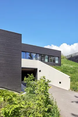 Das Gebäude in dem sich die Ferienwohnung befindet