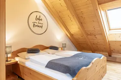 Ein Bett oder Betten in einem Zimmer der Unterkunft Chalet Obertauern 1 XL