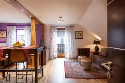 Ein Sitzbereich in der Unterkunft The Green House - Luxury Apartments