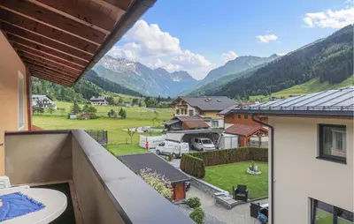 Ein allgemeiner Bergblick oder ein Berglick von der Ferienwohnung aus
