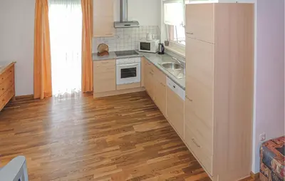 Küche/Küchenzeile in der Unterkunft Cozy Apartment In Kleinarl With Wifi