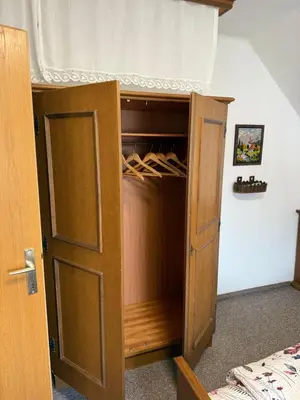 Grundriss der Unterkunft Gemütliches Vierbettzimmer mit Bad und Küche