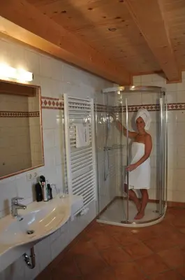 Ein Badezimmer in der Unterkunft Bänklingerhütte