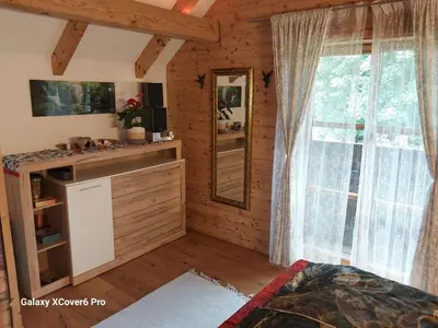 Ein Bett oder Betten in einem Zimmer der Unterkunft Wohlfühloase nähe Gmunden 5min zum Traunsee Haus mit 2 Schlafzimmer