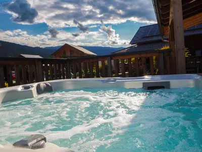 Ein allgemeiner Bergblick oder ein Berglick von des Chalets aus