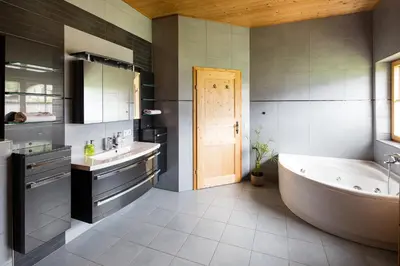 Ein Badezimmer in der Unterkunft W & S Executive Apartments - Hallstatt II
