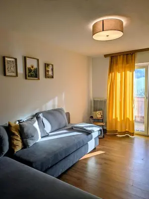 Ein Sitzbereich in der Unterkunft Bachbauer am Attersee