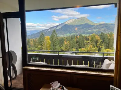 Ein allgemeiner Bergblick oder ein Berglick von der Ferienwohnung aus
