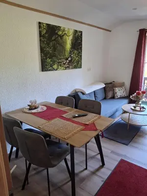 Ein Sitzbereich in der Unterkunft Haus Schöffau