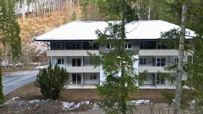 Das Gebäude in dem sich die Ferienwohnung befindet