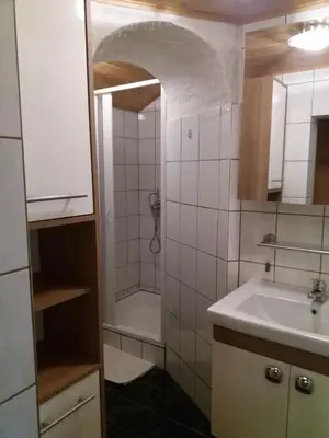 Ein Badezimmer in der Unterkunft Zetzenberghütte