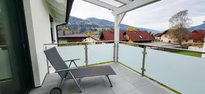 Ein allgemeiner Bergblick oder ein Berglick von der Ferienwohnung aus