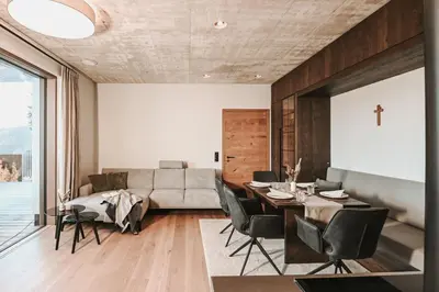 Ein Sitzbereich in der Unterkunft Alpin Chalet Dachsteinhaus