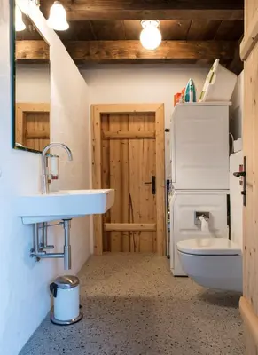 Küche/Küchenzeile in der Unterkunft Historisches Alpenchalet Käth & Nanei auf Großschlaggut