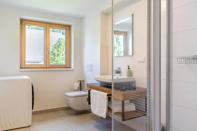 Ein Badezimmer in der Unterkunft Dorfplatzl Suite