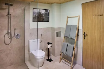 Ein Badezimmer in der Unterkunft Casa Francesco - Ruhiges Apartment nahe Riesneralm & Planneralm