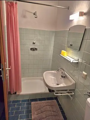 Ein Badezimmer in der Unterkunft Pension Karner