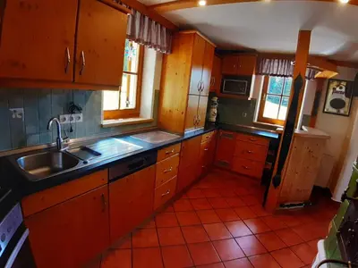 Küche/Küchenzeile in der Unterkunft Holiday Home Lachtalhütte by Interhome