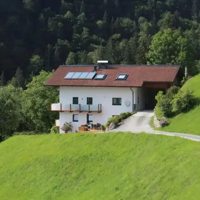 Apartment mit Blick auf die Berge by Interhome