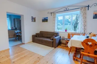 Ein Sitzbereich in der Unterkunft Ferienwohnung Ahammer