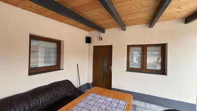 Ein Sitzbereich in der Unterkunft Charmantes Ferienhaus in Liezen - Ideal für Erholung & Wintersport
