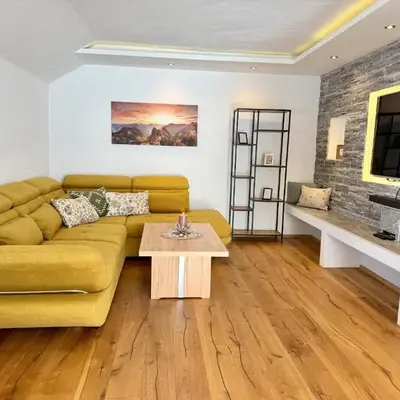 Feel Free 95 Apartment by AA Holiday Homes