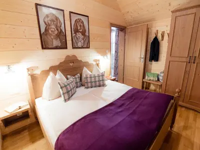 Ein Bett oder Betten in einem Zimmer der Unterkunft Holiday home in Grundlsee with sauna