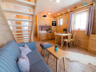 Ein Sitzbereich in der Unterkunft Chalet in Grundlsee near Ski Slopes