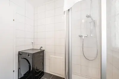 Ein Badezimmer in der Unterkunft Peak Access Haus im Ennstal - by myNests