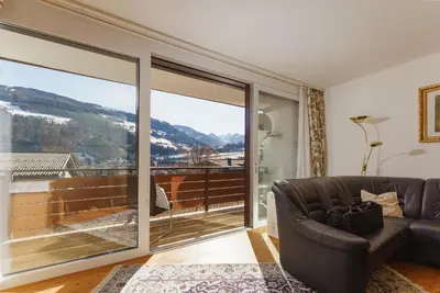 Ein allgemeiner Bergblick oder ein Berglick von der Ferienwohnung aus
