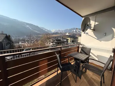 Ein allgemeiner Bergblick oder ein Berglick von der Ferienwohnung aus